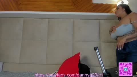 Snapshot of danny_og chatting on December 3, 4:24 am Danny online show from December 3, 4:24 am