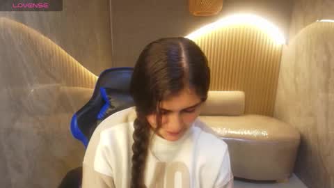 Snapshot of dany_r_ chatting on September 29, 1:05 pm Dany online show from September 29, 1:05 pm