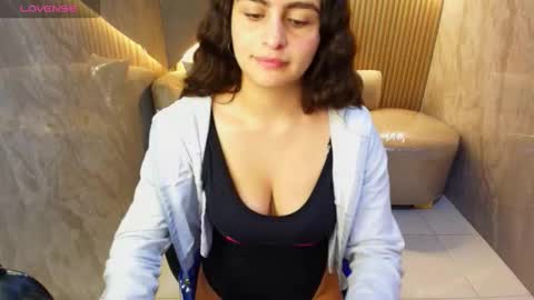 Snapshot of dany_r_ chatting on October 18, 2:09 pm Dany online show from October 18, 2:09 pm