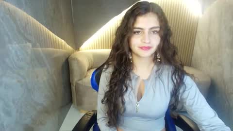 Snapshot of dany_r_ chatting on September 22, 12:47 pm Dany online show from September 22, 12:47 pm