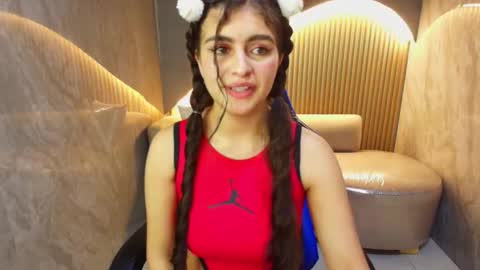 Snapshot of dany_r_ chatting on October 15, 1:57 pm Dany online show from October 15, 1:57 pm