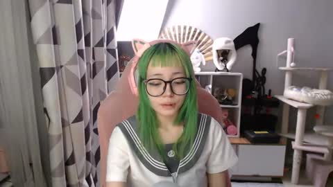 danyelleeyermann online show from July 29, 2:17 pm