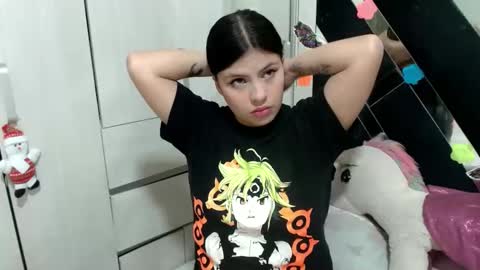 daphne877046 online show from November 19, 7:36 pm