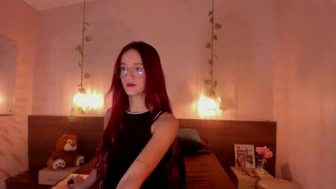 Snapshot of daphne_courtis chatting on December 30, 11:37 am Daphne online show from December 30, 11:37 am