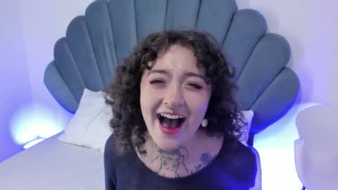 DaphneBlunt online show from November 26, 2:07 pm