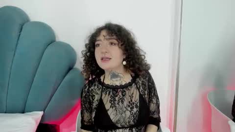 DaphneBlunt online show from November 8, 2:22 pm