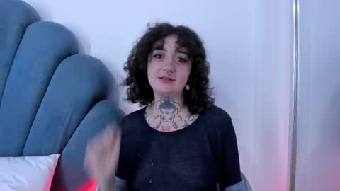 DaphneBlunt online show from November 12, 2:04 pm