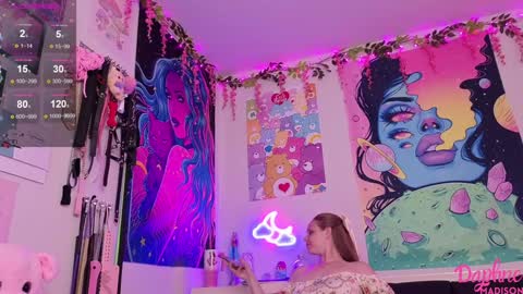 Snapshot of daphnemadison chatting on September 9, 7:24 pm Daphne Madison online show from September 9, 7:24 pm