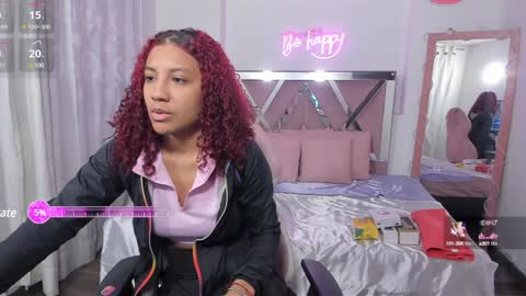 Snapshot of daphnne_tay chatting on January 23, 3:16 am dhapnne online show from January 23, 3:16 am