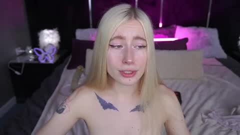 dariadelly online show from July 28, 4:39 pm