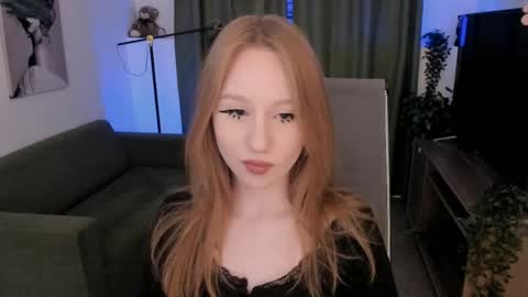 Daria Tate online show from May 6, 11:36 am