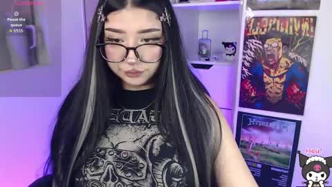 dark___doll online show from May 24, 11:25 pm