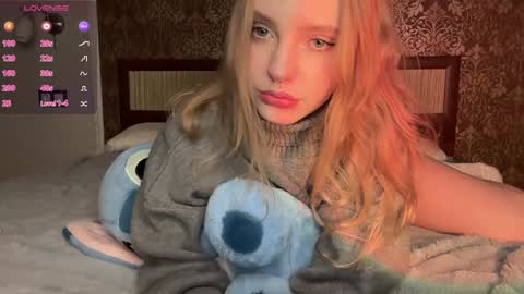 Snapshot of dark_side1213 chatting on January 21, 10:30 pm Darkside online show from January 21, 10:30 pm
