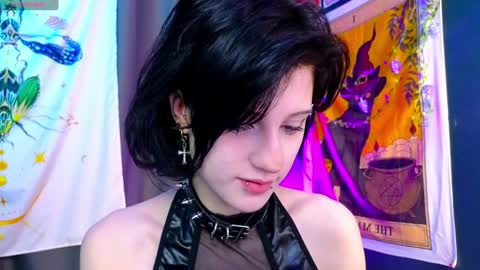 Vamp  online show from December 28, 8:58 pm