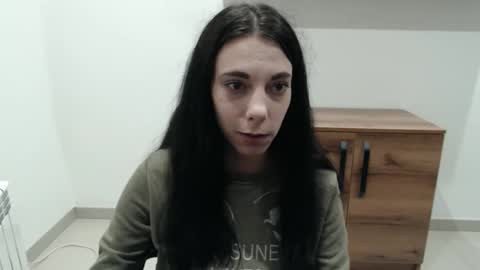 darklynx_ online show from December 3, 2:08 pm