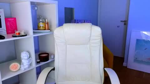 darkmoon____ online show from January 19, 3:19 pm