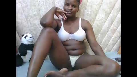Snapshot of darknipples2 chatting on October 10, 11:48 am SHANICE online show from October 10, 11:48 am