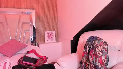 Dark ReeD online show from February 28, 7:30 am