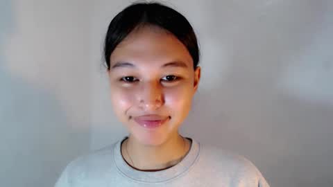 Snapshot of darling_sweetheartxx chatting on October 6, 2:34 pm YOUR ATHENA online show from October 6, 2:34 pm