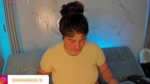 Snapshot of dayan_silva_ chatting on September 29, 1:11 am DAYAN online show from September 29, 1:11 am