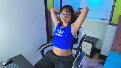 Snapshot of dayo_evans chatting on October 3, 4:06 am Dayo online show from October 3, 4:06 am