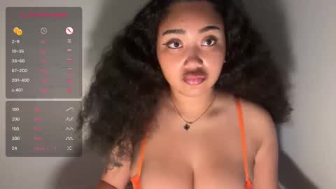 Snapshot of dayqueen1 chatting on October 1, 9:03 am dayqueen1 online show from October 1, 9:03 am