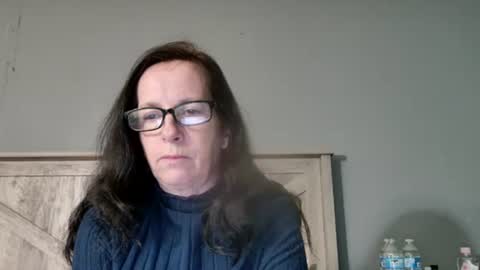 Dazzling Peach Goddess online show from March 9, 4:27 am