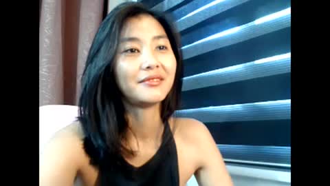Snapshot of de_amore chatting on October 15, 12:24 am Angel online show from October 15, 12:24 am