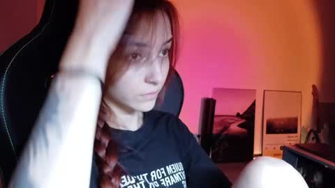 freak online show from June 9, 11:48 pm