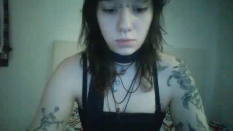 dead_moonxx online show from July 11, 4:29 pm