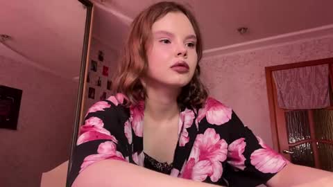 Dee online show from May 25, 10:03 am