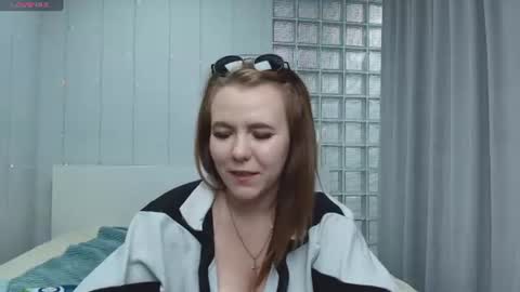 Holly online show from July 19, 11:34 am