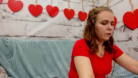 Holly online show from May 18, 4:18 am