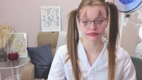 Jessica online show from October 30, 10:16 am