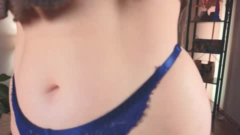 Moa . online show from April 5, 9:14 pm