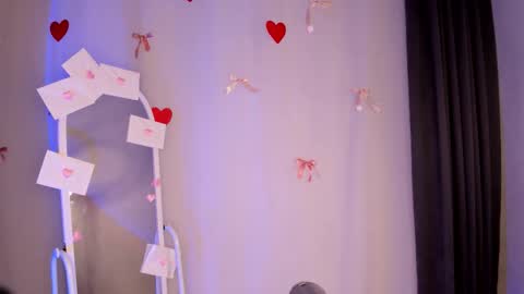 deb_moore online show from February 20, 6:26 am