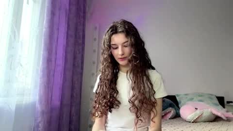 Sarah online show from March 11, 1:36 pm