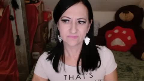Snapshot of debramilf chatting on January 12, 7:10 pm DebraMilf online show from January 12, 7:10 pm