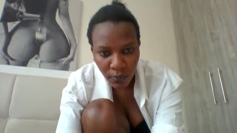 dee1234890 online show from October 1, 8:30 am