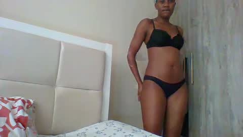 dee1234890 online show from September 24, 9:52 am