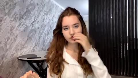 Snapshot of deeannballmann chatting on September 18, 3:10 pm Anna online show from September 18, 3:10 pm