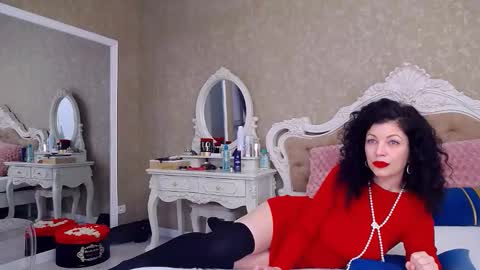 DeenaJay online show from December 3, 6:27 am