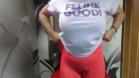 hi guys i m a cute milf i m here for good time and nice people pls be respectfool and enjoy me online show from May 9, 4:14 am