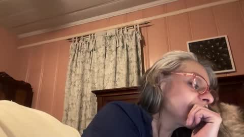 Tori online show from March 4, 5:58 am