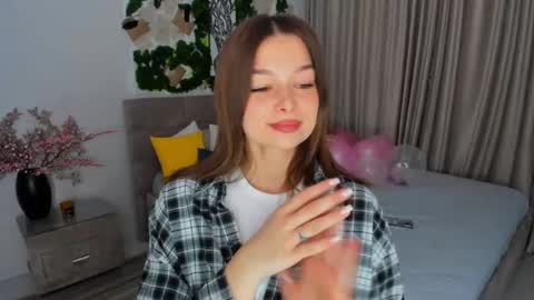 DegreeOfSincerity online show from February 15, 1:21 am