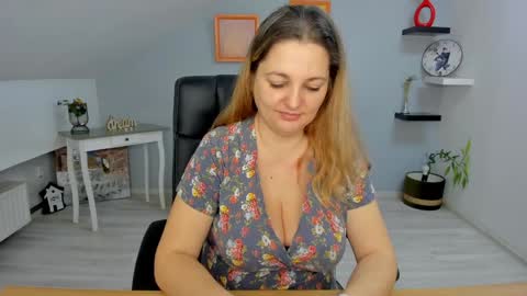 Snapshot of deliciouslolly chatting on January 24, 4:48 am DeliciousLolly online show from January 24, 4:48 am