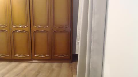 Aurora online show from December 4, 6:59 am