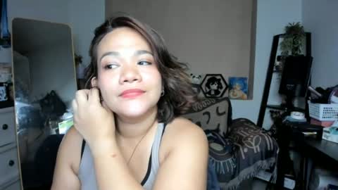 delightfulcurvy online show from June 23, 4:43 am