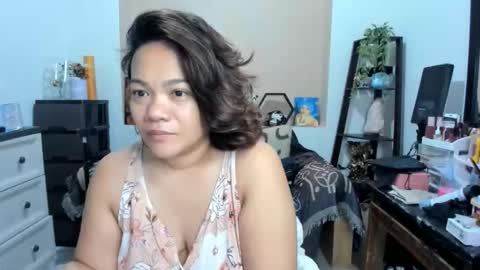 delightfulcurvy online show from June 10, 2:22 am