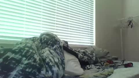 Snapshot of delightfuldark chatting on February 23, 5:12 pm delightfuldark online show from February 23, 5:12 pm